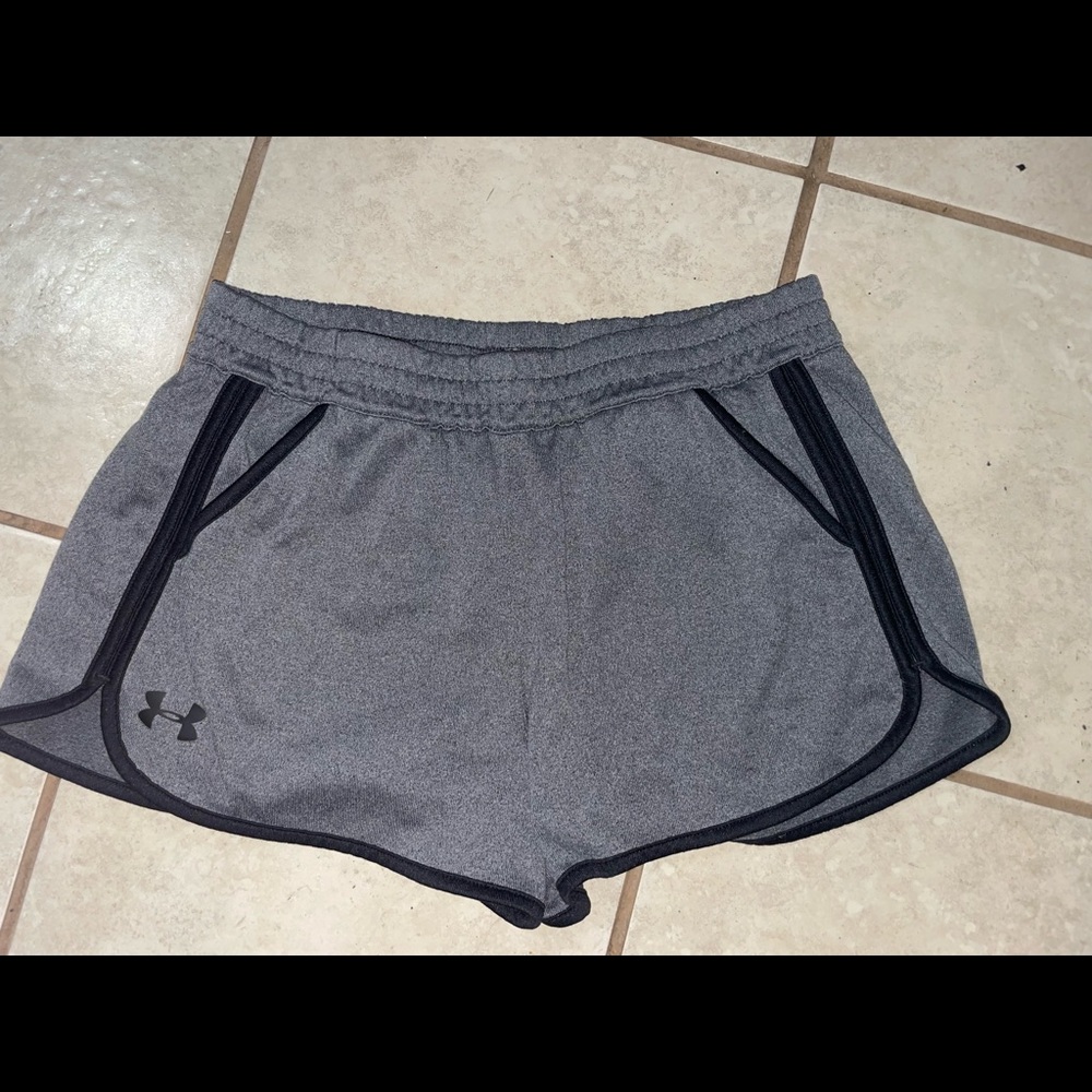Under Armour shorts size small